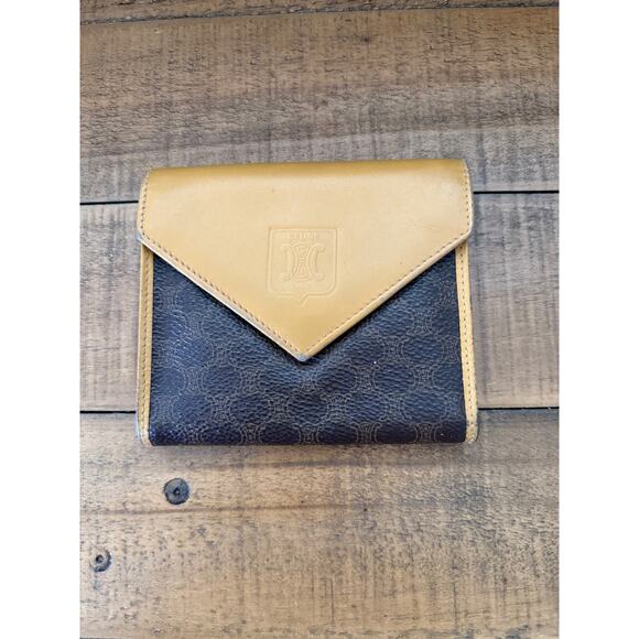 Vintage CELINE Wallet Women's Leather Monogram Fold French Paris France 90s - Picture 1 of 9